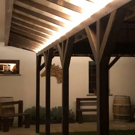 בית הארחה La 104 Western House *